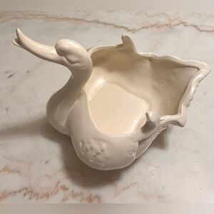 Vintage Hull Pottery USA  Happy Duck Swan Planter # 23 Matte White Glaze
